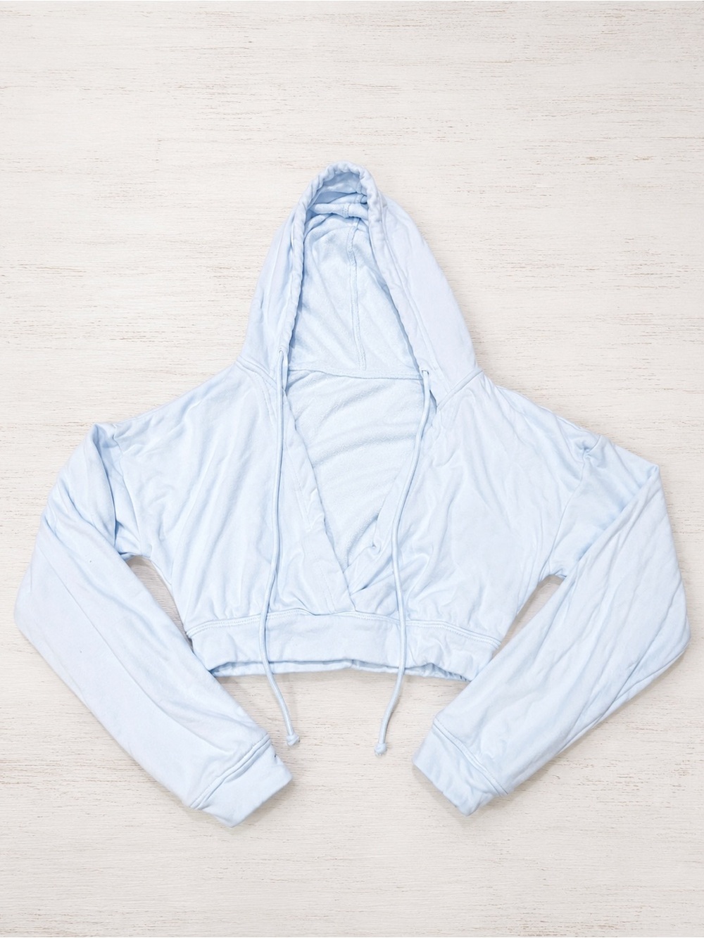 CUPSHE Light Blue Cropped Hoodie Pullover Sweatshirt Small Swim Y2K